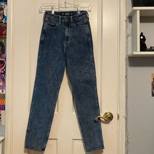 Hollister ultra high rise mom jeans